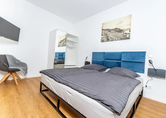 Weingut Dr Hermann I דירה